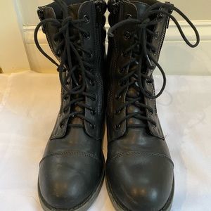 MIA combat boots